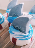 Shark fin bath bomb