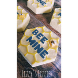 Bee mine bath bomb